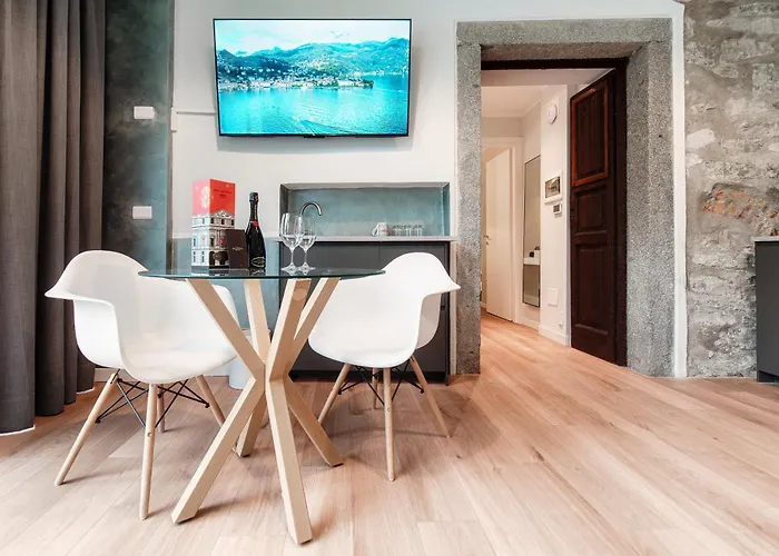 Millenium - House Of Travelers Guest house Como