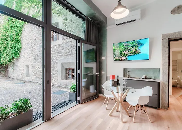 Guest house Millenium - House Of Travelers Como